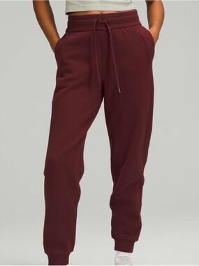 NWT Lululemon Scuba High Rise Jogger, Merlot/Maroon, Drawstring Waist